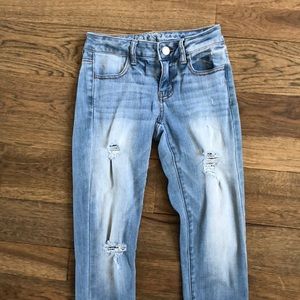 Light American Eagle jeans, size 00